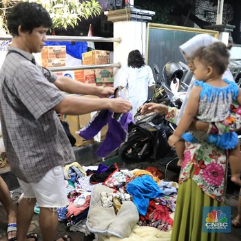 Pasrah, Ini Kondisi Pengungsi Korban Banjir di Ciledug indah