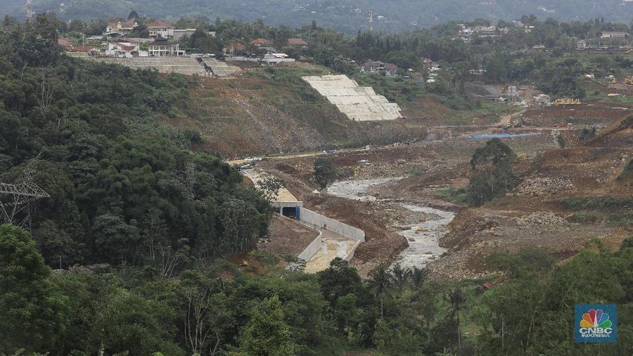 Suasana proyek pembangunan Bendungan Sukamahi dan Ciawi di Kawasan Gadog, Bogor Jawa Barat. (CNBC Indonesia/Muhammad Sabki)