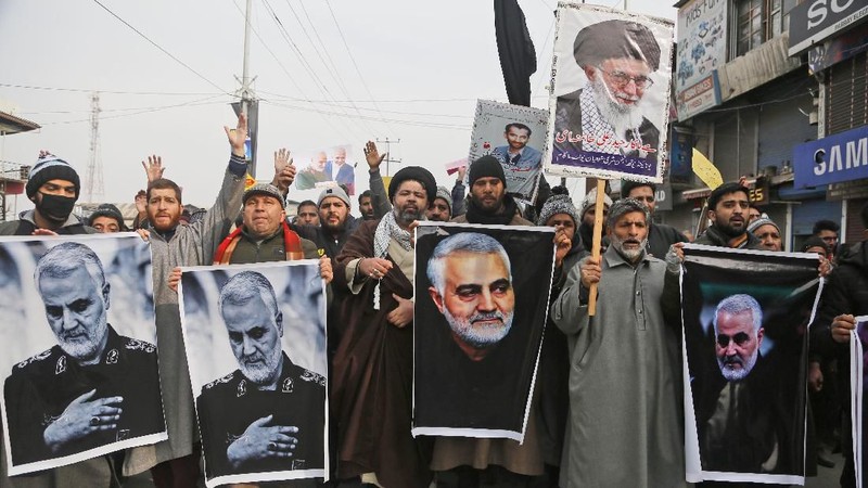 pemimpin Iran Qasem Soleimani terbunuh setelah rudal AS jatuh di Bandara Internasional Irak.
