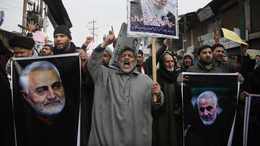 pemimpin Iran Qasem Soleimani terbunuh setelah rudal AS jatuh di Bandara Internasional Irak.
