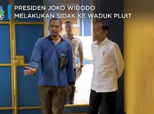 Momen Saat Jokowi Sidak Ke Waduk Pluit Tanpa Anies