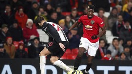 Jangan Tinggalkan MU, Pogba