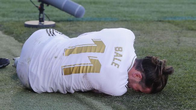 Lihat Madrid Hancur, Bale Tinggalkan Stadion