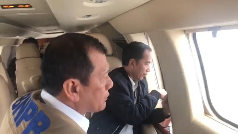 Lima menit menjelang sampai di titik lokasi, helikopter berbendera merah putih dan bernomor ekor H-3204 yang ditumpangi Presiden Jokowi gagal mendarat.
