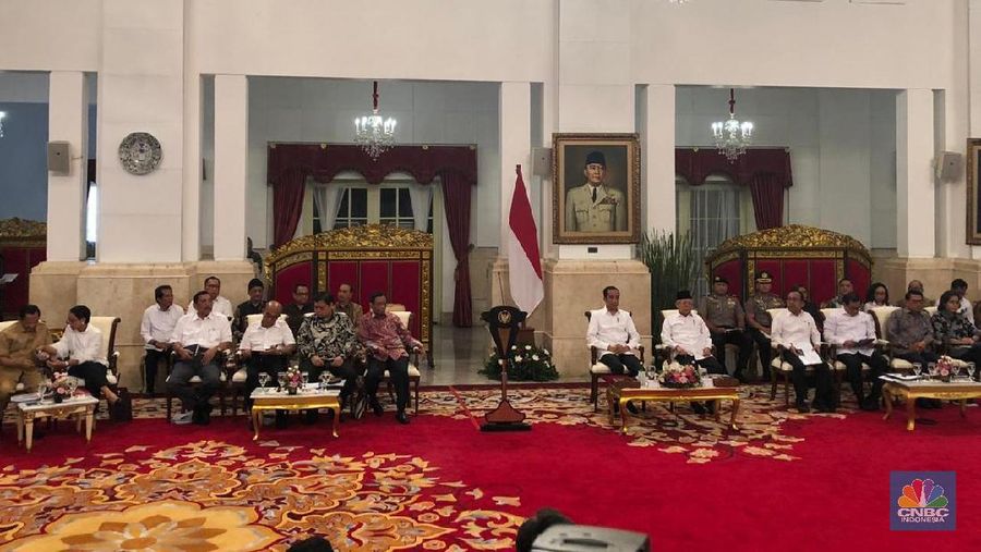 Presiden Joko Widodo (Jokowi) mematok target pertumbuhan ekonomi Indonesia yang cukup 'pede'