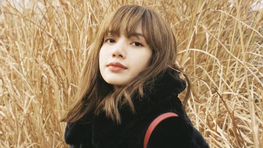Lisa BLACKPINK tengah dirundung kabar tak sedap, saat pulang kampung ia justru alami pelecehan seksual di sana. 