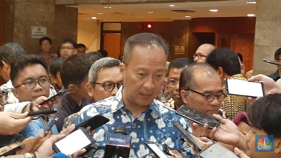 Impor gas jadi opsi yang dibuka pemerintah.