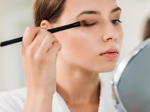 Mengenal Eyemaxxing, Teknik Makeup agar Mata Terlihat Lebih Indah
