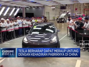 Tesla Buatan China Resmi Meluncur