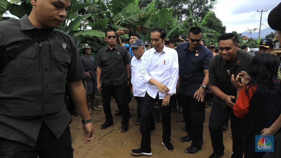 Jokowi mengungkapkan sebelum Natuna dipilih, pemerintah mempertimbangkan alasan Natuna dipilih menjadi tempat observasi WNI yang dievakuasi dari China.