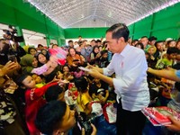 Jokowi: Penyebab Banjir Lebak Karena Tambang Emas Ilegal!