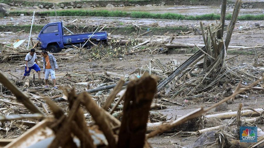 Kampung Sinar Harapan, Desa Harkat Jaya, menjadi salah satu kampung yang terparah di wilayah tersebut.
