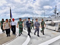 Gaya Jokowi Tegaskan Kedaulatan NKRI di Natuna