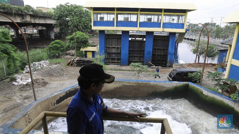 Sebanyak 26 rumah pompa air yang dilengkapi 48 unit pompa disiapkan untuk mengatisipasi hujan dengan intensitas tinggi.