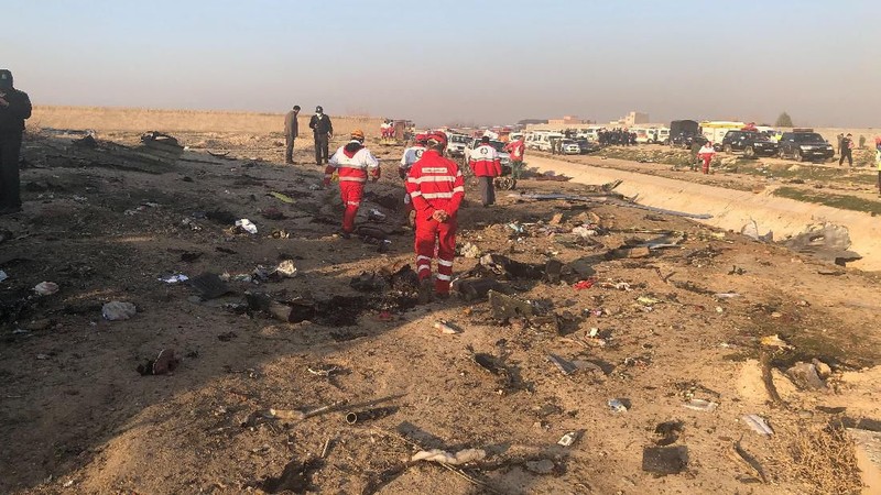 Iran menyatakan kemungkinan tidak ada yang selamat dari kecelakaan pesawat Boeing 737 milik maskapai Ukraina yang jatuh tersebut