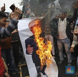 AS-Iran Masih Perang! Tapi Harga Emas Antam Malah Jeblok
