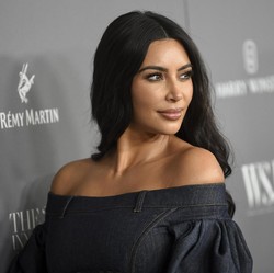 Kim Kardashian Disebut Punya Suara Mirip Hewan, Ini Risetnya