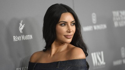 Kim Kardashian Bakal Ajak Pacar Baru Tur Luar Angkasa?
