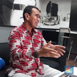 Tegas! Menteri Erick Tak Pernah Perintah Pertamina PLN Cs Borong Dolar