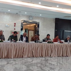 Produksi Migas Merosot, PNBP ESDM Turun 20% Jadi Rp 172 T