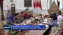 Jokowi Ingatkan Anies Baswedan untuk Pantau Sungai di Jakarta
