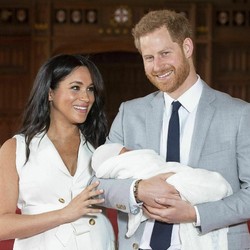 Harry & Meghan Bete, Kedua Anaknya Tak Dapat Gelar Yang Mulia
