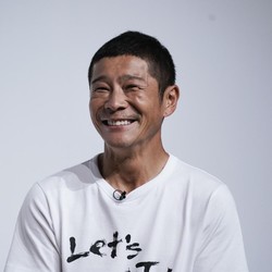 Orang Kaya Mah Beda! Miliarder Jepang Wisata ke Luar Angkasa