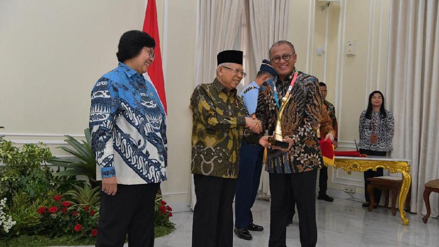 Penghargaan PROPER Emas ini diserahkan langsung oleh Wakil Presiden Republik Indonesia, Ma'ruf Amin.