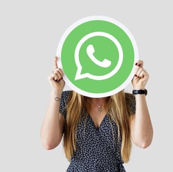 WhatsApp Dark Mode Android & iPhone Rilis, Netizen: Finally