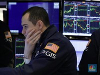 Investor Wait and See, Wall Street Dibuka Loyo Lagi, Kecuali Nasdaq