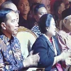 Jokowi Tegaskan Larang Ekspor Nikel Hingga CPO