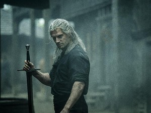 Ini Alasan Henry Cavill Cabut dari The Witcher