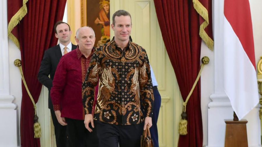 CEO International Development Finance Corporation (IDFC), Adam S Boehler dan Duta Besar Amerika untuk Indonesia Joseph R. Donovan Jr.saat di Istana Merdeka, Jakarta, Jumat (10/01/2020). (Biro Pers Sekretariat Presiden/Muchlis Jr)