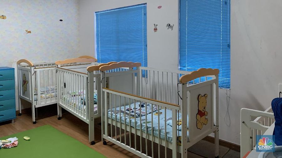 Biaya tarif daycare di Jakarta dengan segala tetek bengeknya dalam setahun bisa mencapai Rp 70 juta - Rp 75 juta, setara biaya sekolah standar internasional.