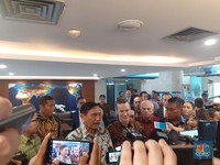 Tak Cuma China, Luhut Rayu AS Suntik Duit Triliunan ke RI
