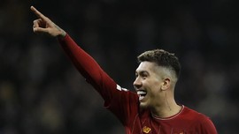 FOTO: Liverpool Perkasa di Markas Tottenham