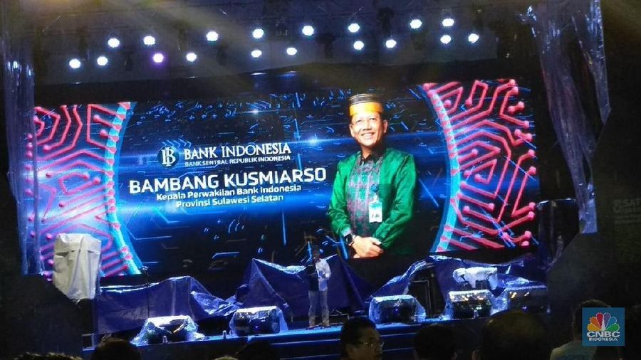BI meghitung potensi ekonomi digital RI bisa sentuh Rp 1800 T, tapi pengembangan di kawasan timur jadi tantangan tersendiri. 
