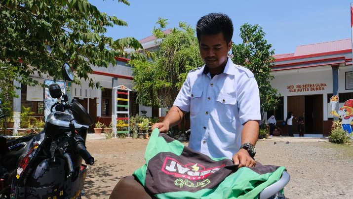 Jadi Mitra Grab, Pendapatan Guru SLB Ini Naik 10 Kali Lipat