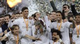 Gelar Piala Super Spanyol bisa mendongkrak mental Real Madrid yang sempat terpuruk karena ditinggal Zinedine Zidane di musim lalu. (AP Photo/Hassan Ammar)