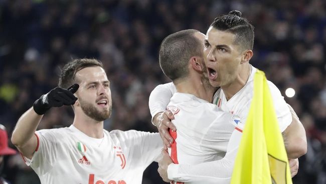 Ronaldo Antar Juventus ke Puncak Klasemen Liga italia