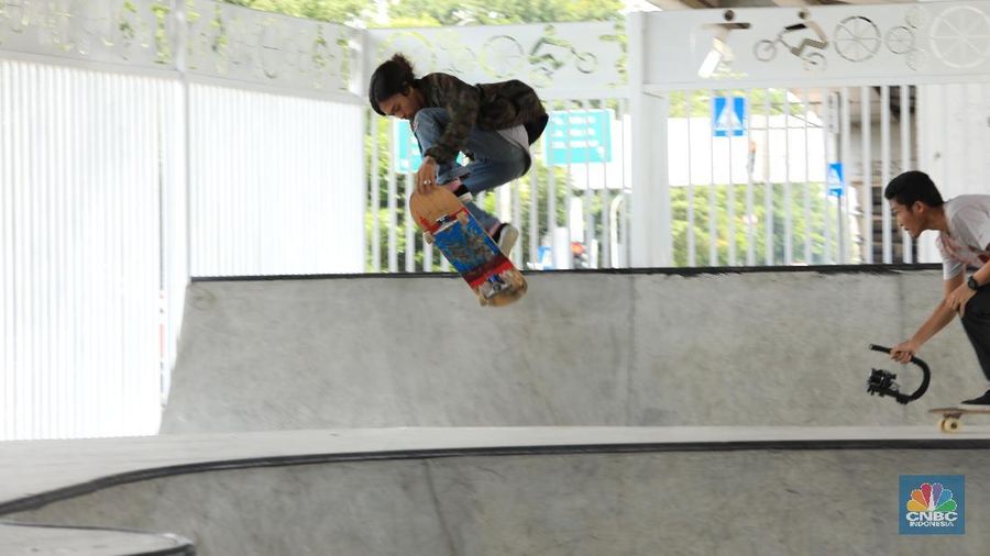 Dengan luas hampir 1.000 m2 atau kira-kira sekitar 926 m2, akan dibangun salah satunya skatepark, bahkan dengan taraf internasional.