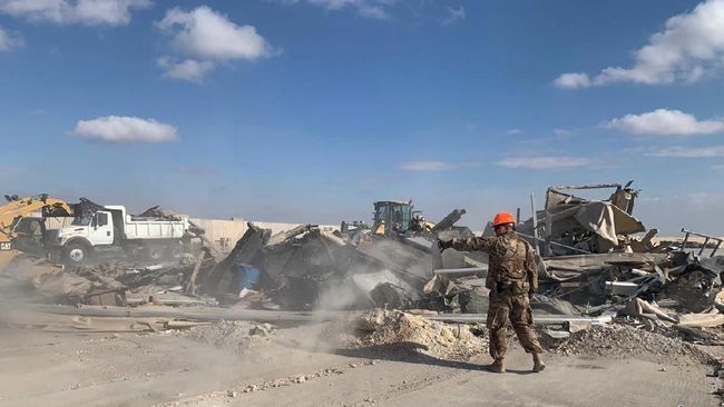 Iran Balas Dendam, Nekat Serang Pangkalan Militer AS di Irak