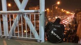 Kepolisian Iran menampik bahwa aparatnya telah bertindak represif dalam meredam unjuk rasa. (AP Photo)