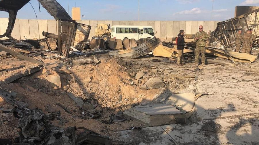 Pangkalan udara Ayn al-Asad di Irak sebelah Barat merupakan markas militer terbesar pasukan koalisi yang dipimpin AS.