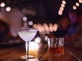 Kongko Tenang Tanpa Berisik di Bar Speakeasy