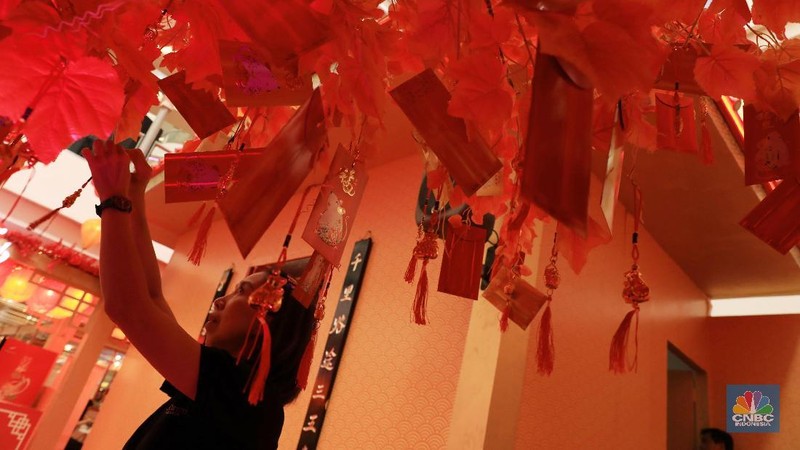 Mall Jakarta kini mulai dipenuhi ornamen Imlek