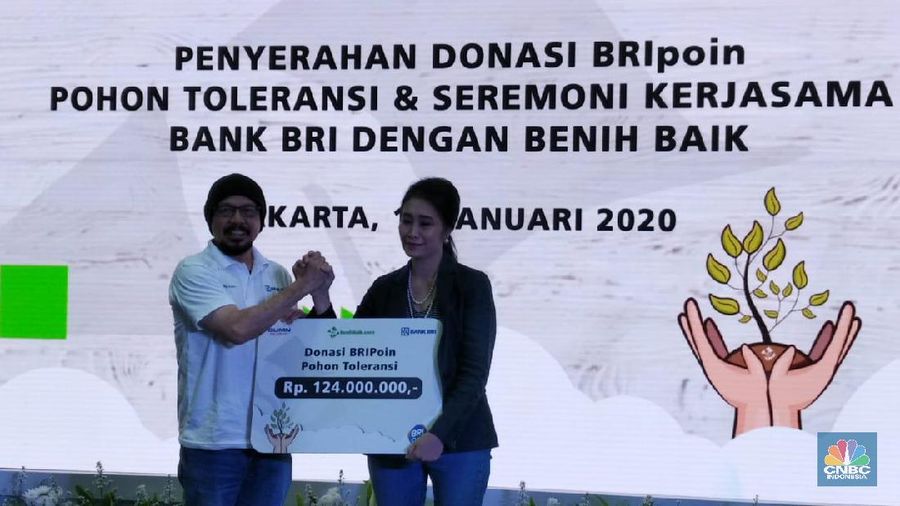 Donasi tersebut dikumpulkan dengan cara tukar poin (redeem) yang nantinya akan digunakan untuk penanaman pohon borneo.