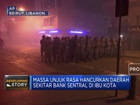 Pedihnya Hujan Gas Air Mata di Demo Libanon
