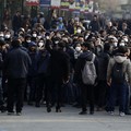 Iran Membara, Massa Serukan Demo Besar Tuntut Pemerintah