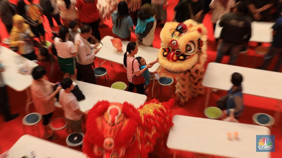 Mall Jakarta kini mulai dipenuhi ornamen Imlek